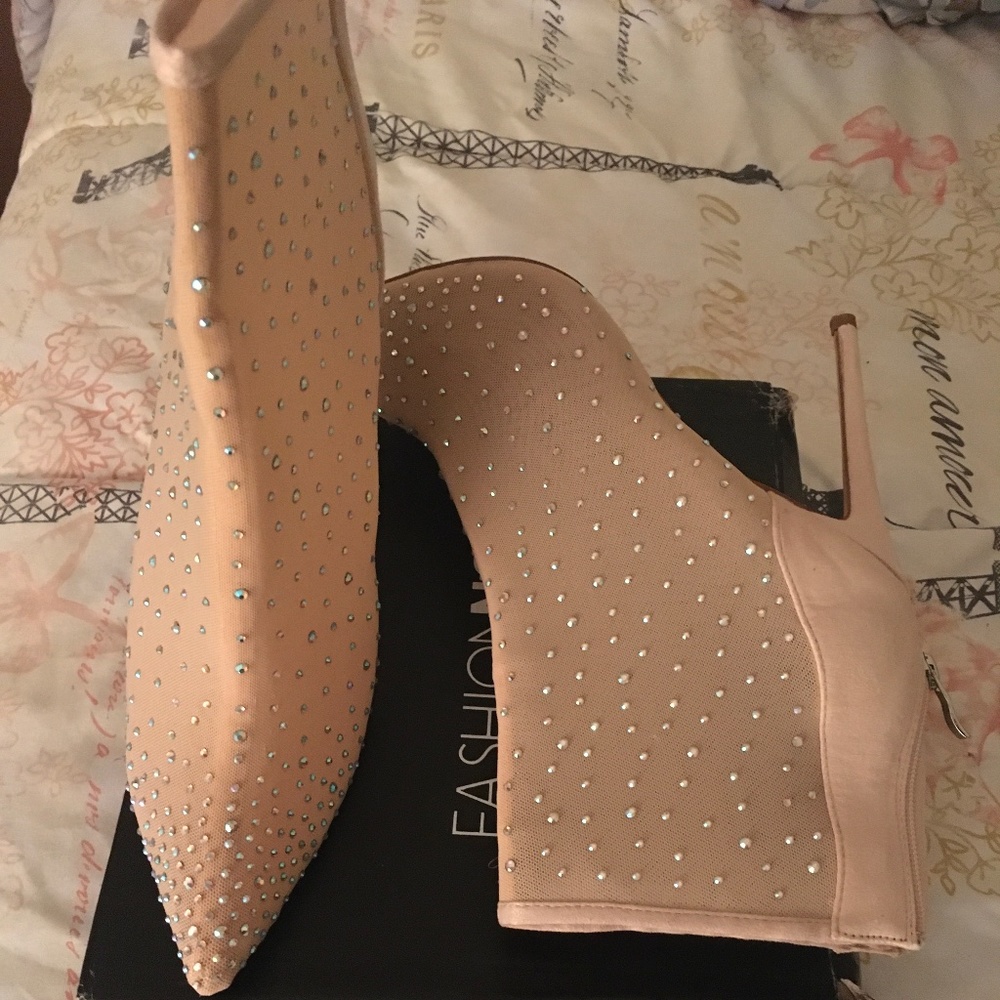 Dress boots